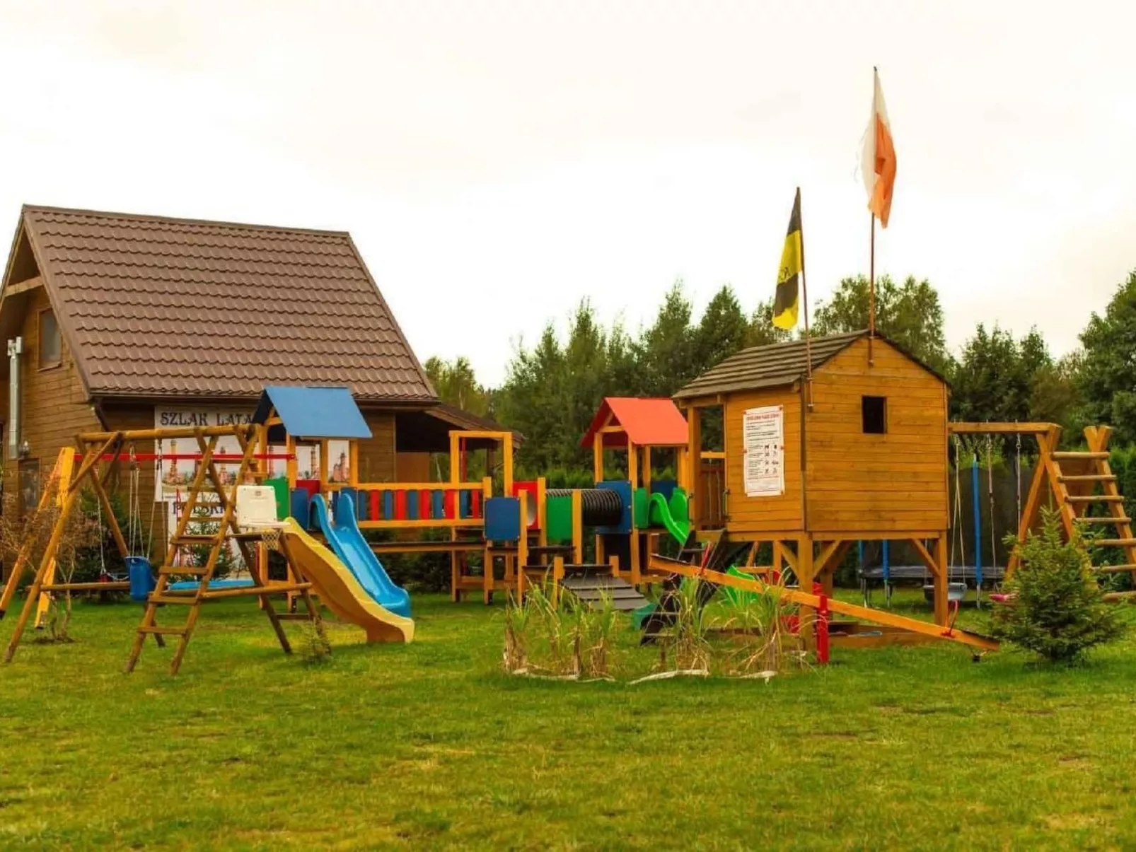 Gartenhaus mit Kamin-Dehors