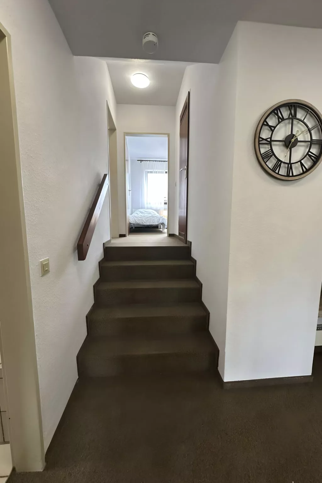 Ap. Ruhe[pause] III-Drinnen