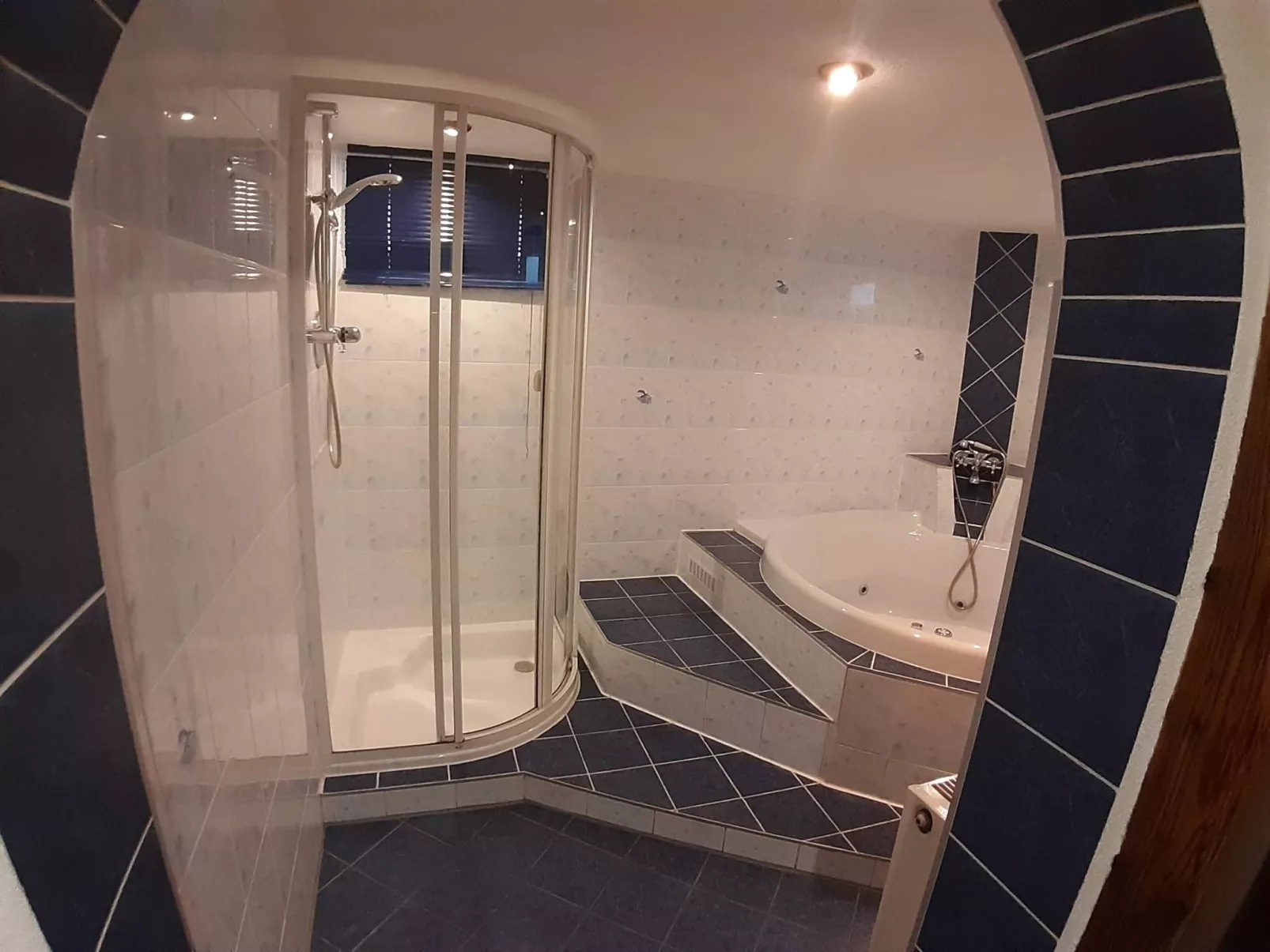 Lachtalhütte-Dedans