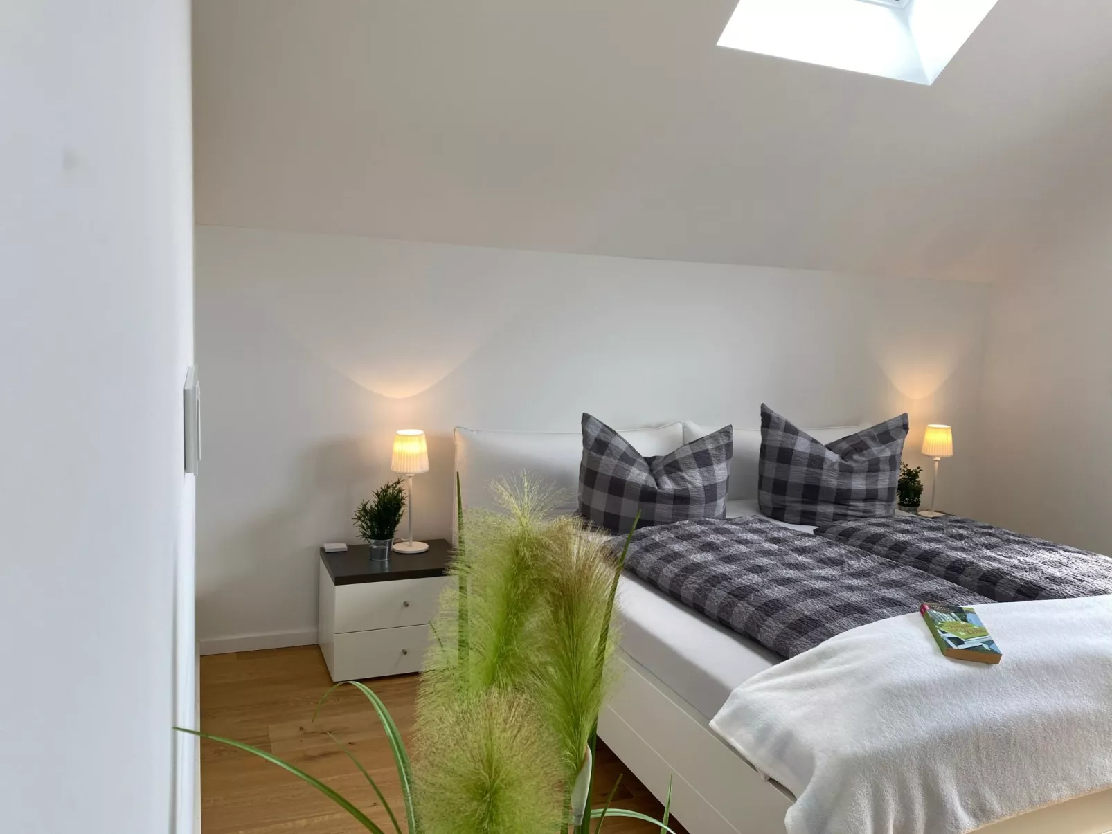 Penthouse Fewo Reeders Topp by Seeblick Ferien ORO-Drinnen