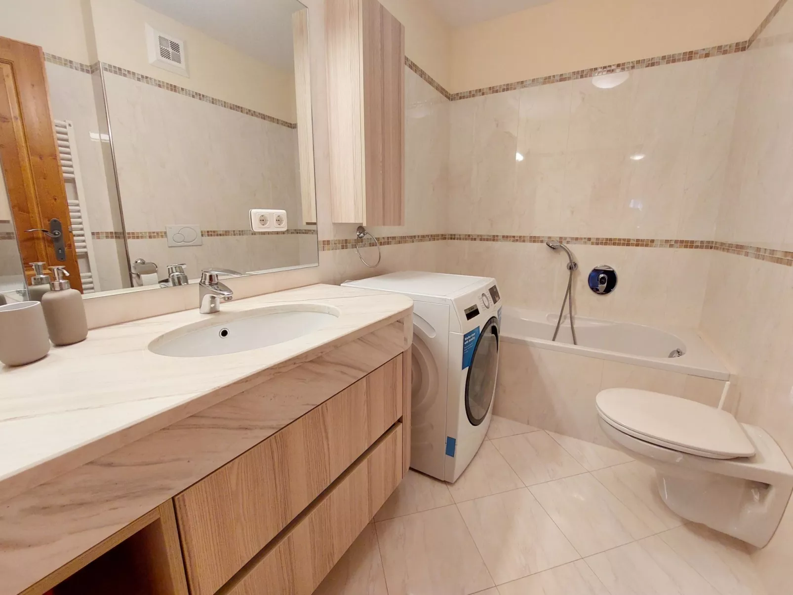 Wasserfal top 1-Inside