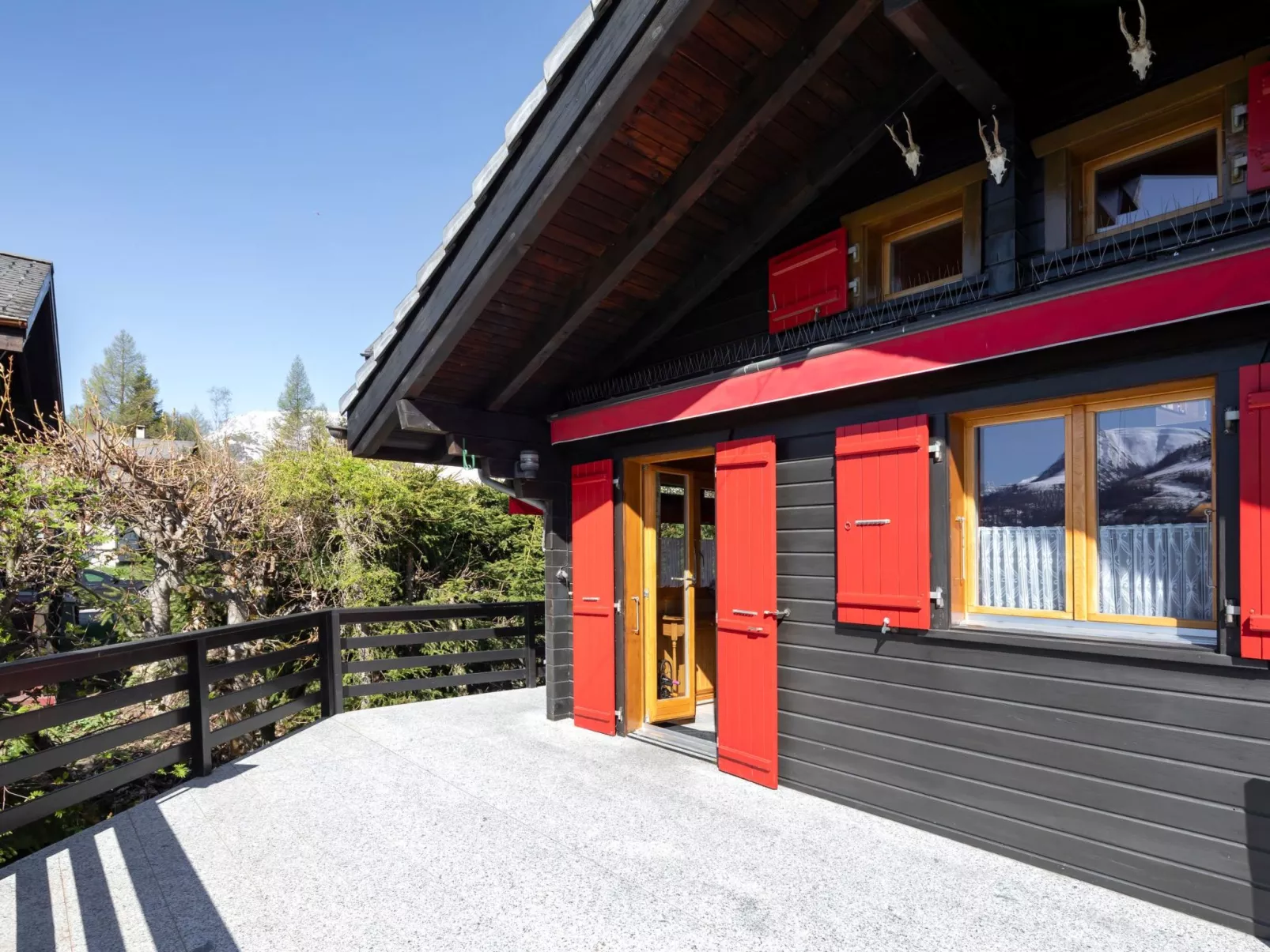 Chalet üfem Bord-Inside