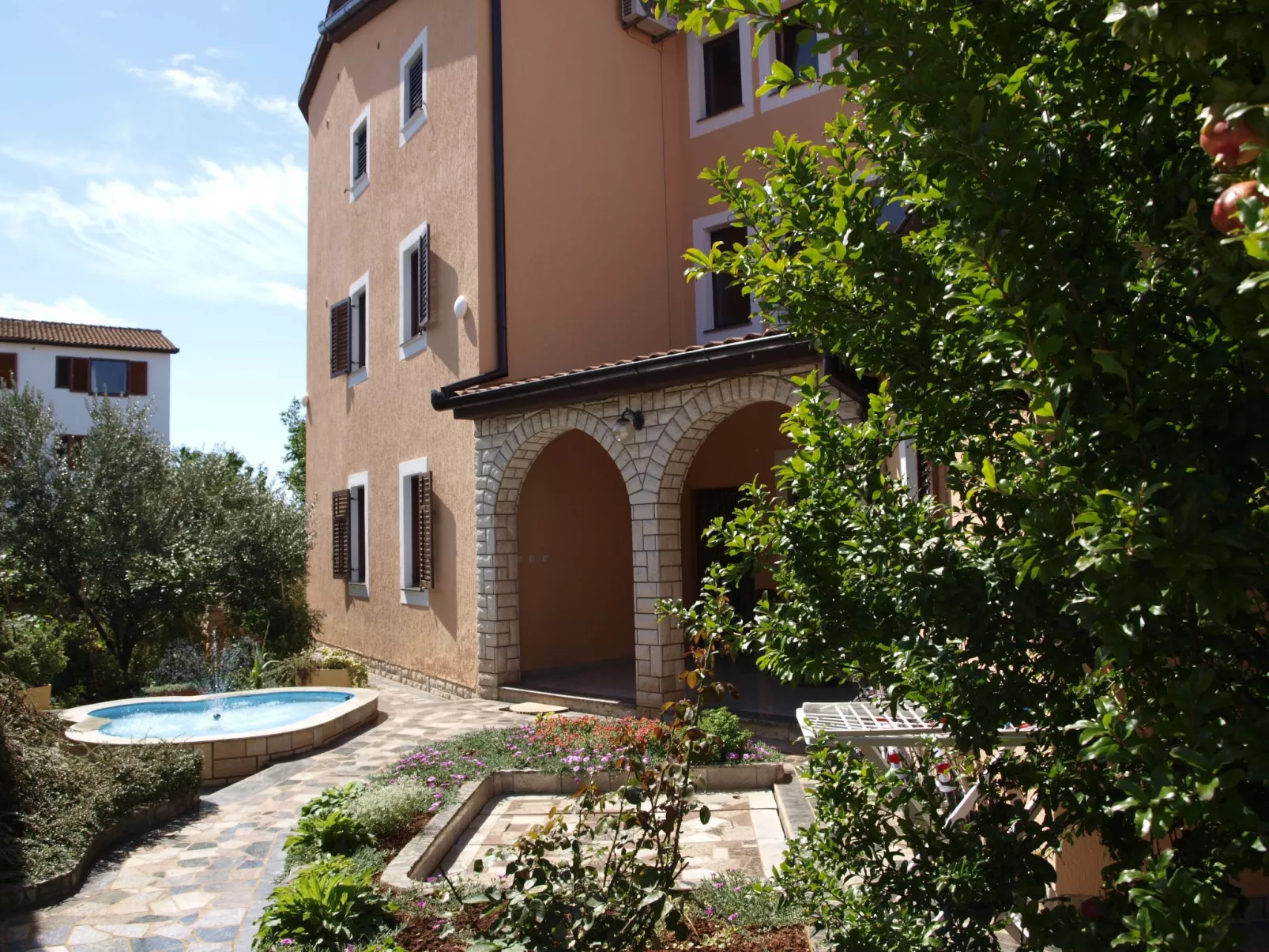 Wohnung in Fažana mit Grill, Garten und Terrasse-Inside