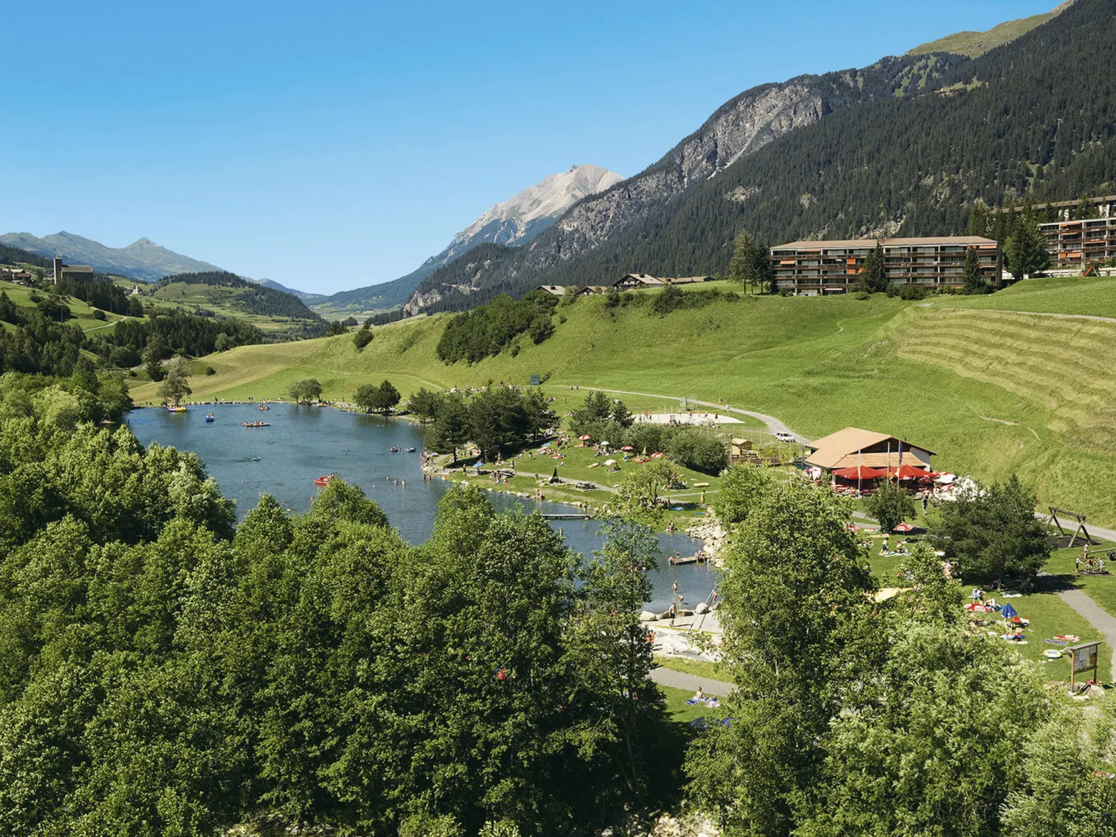 Grosszügige Dachwohnung mit Aussicht-Umgebung
