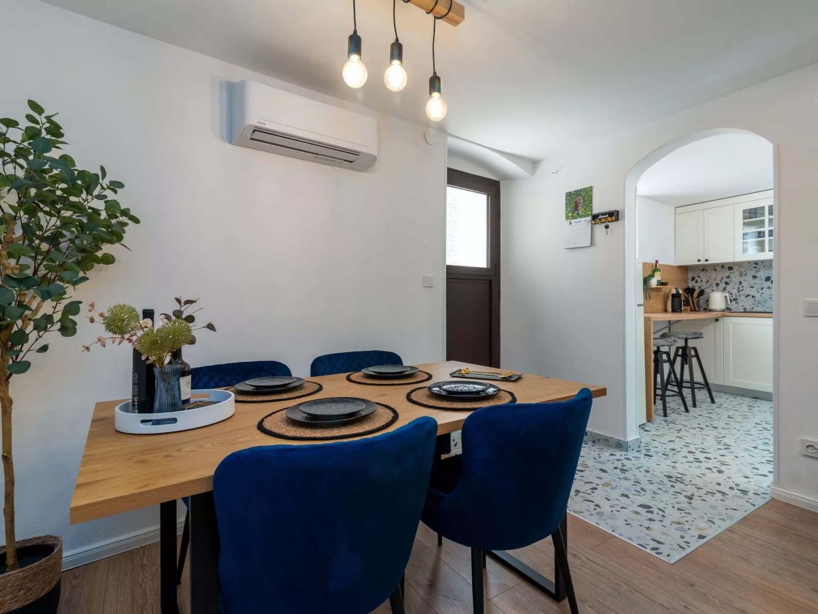 Duplex Wohnung Domi-Dedans