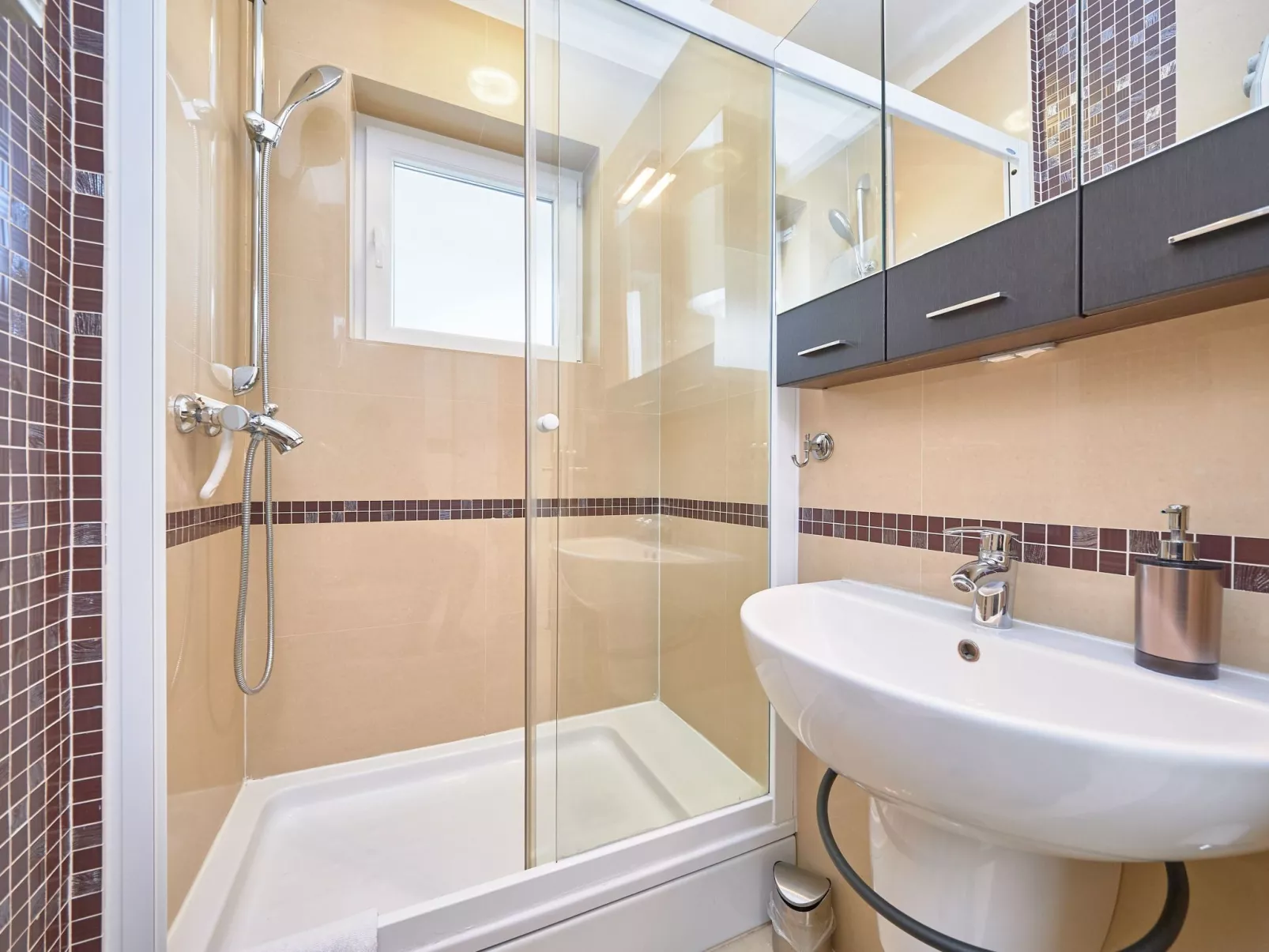 Andrea mit Stadtblick-Inside