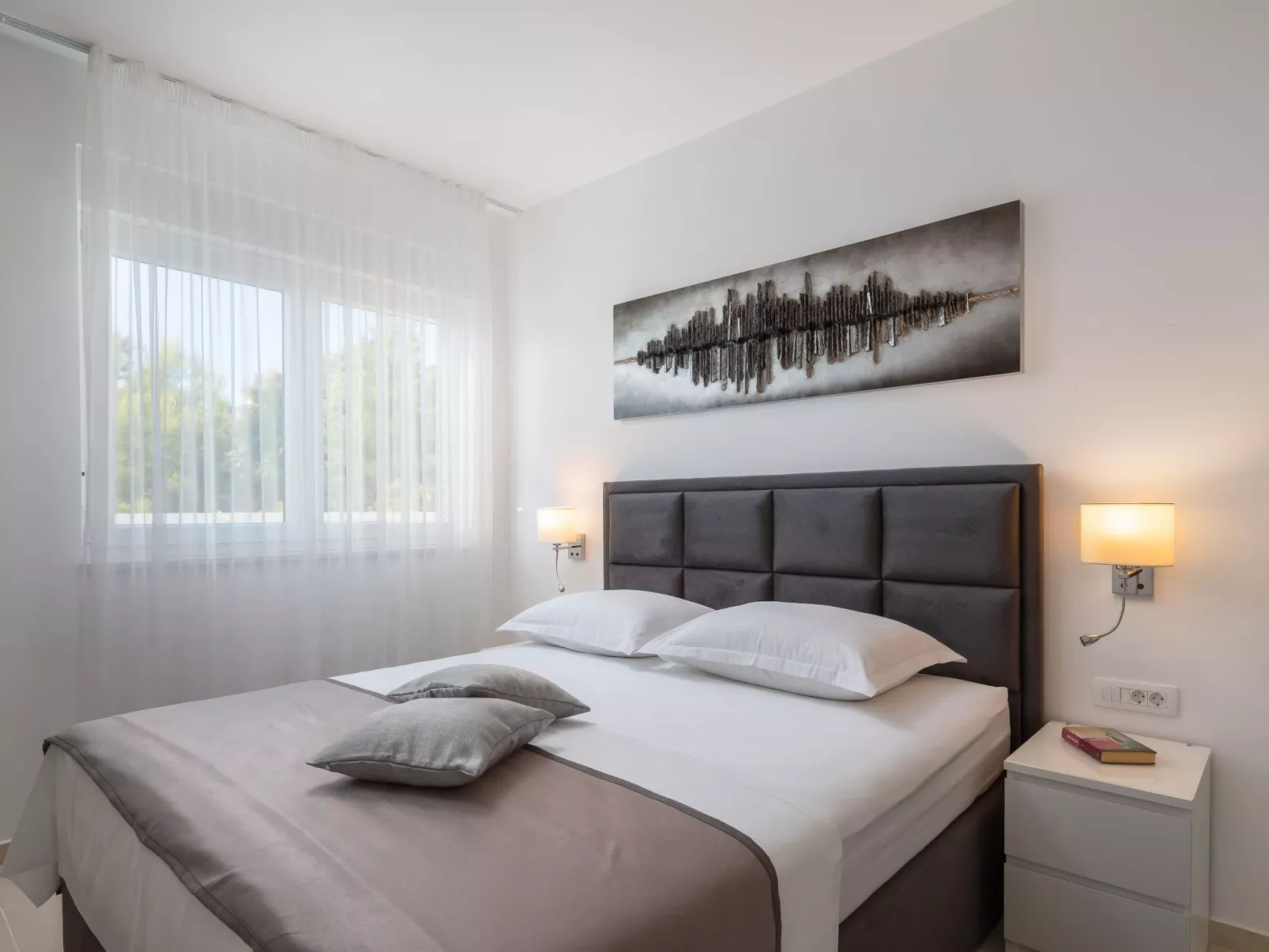 Luxuriöse Villa Dolce Vita direkt am Meer mit privatem Pool und Parkplatz-Inside