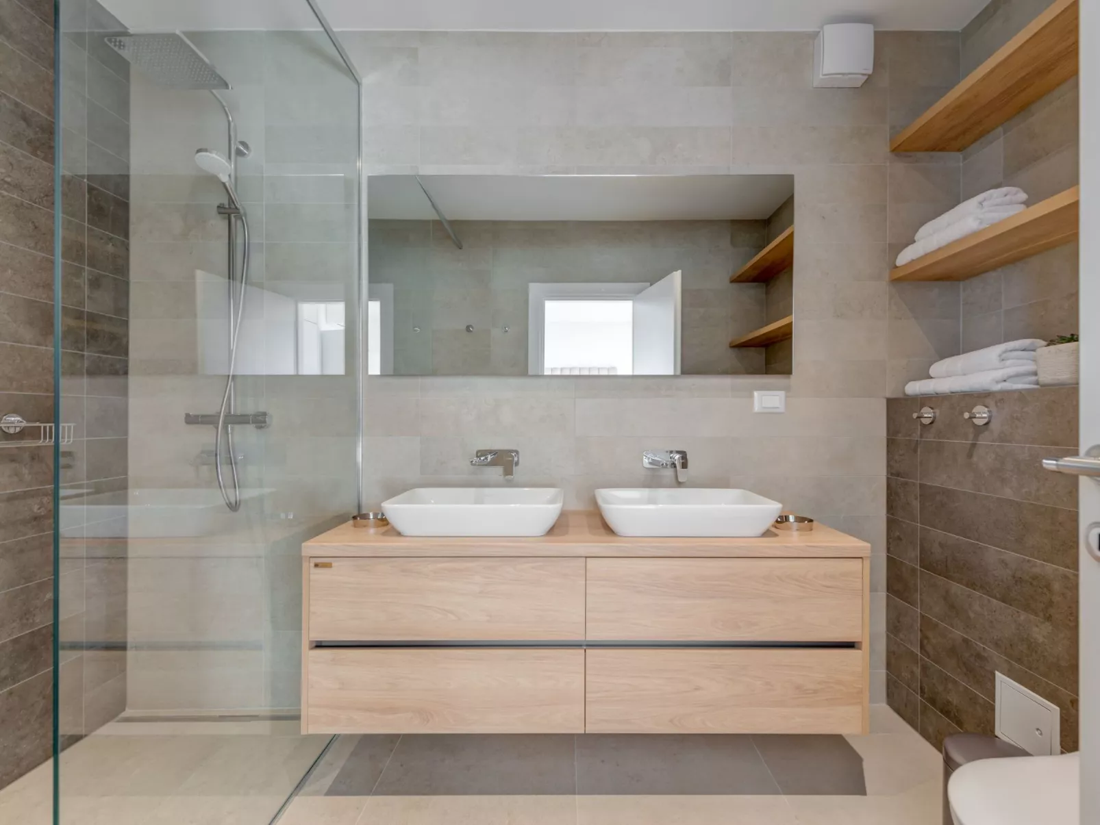 Charmantes Haus in Sevid mit privatem Parkplatz-Image-tags.info