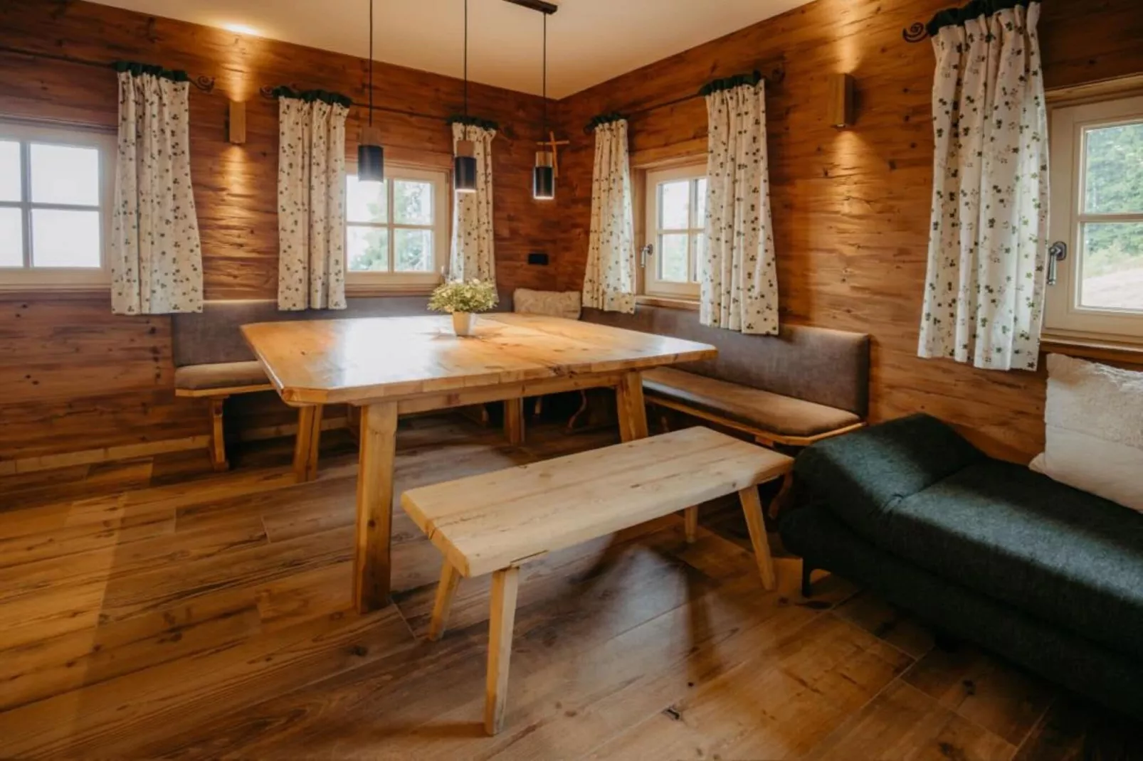 Chalet Vierlauchen-Dining room