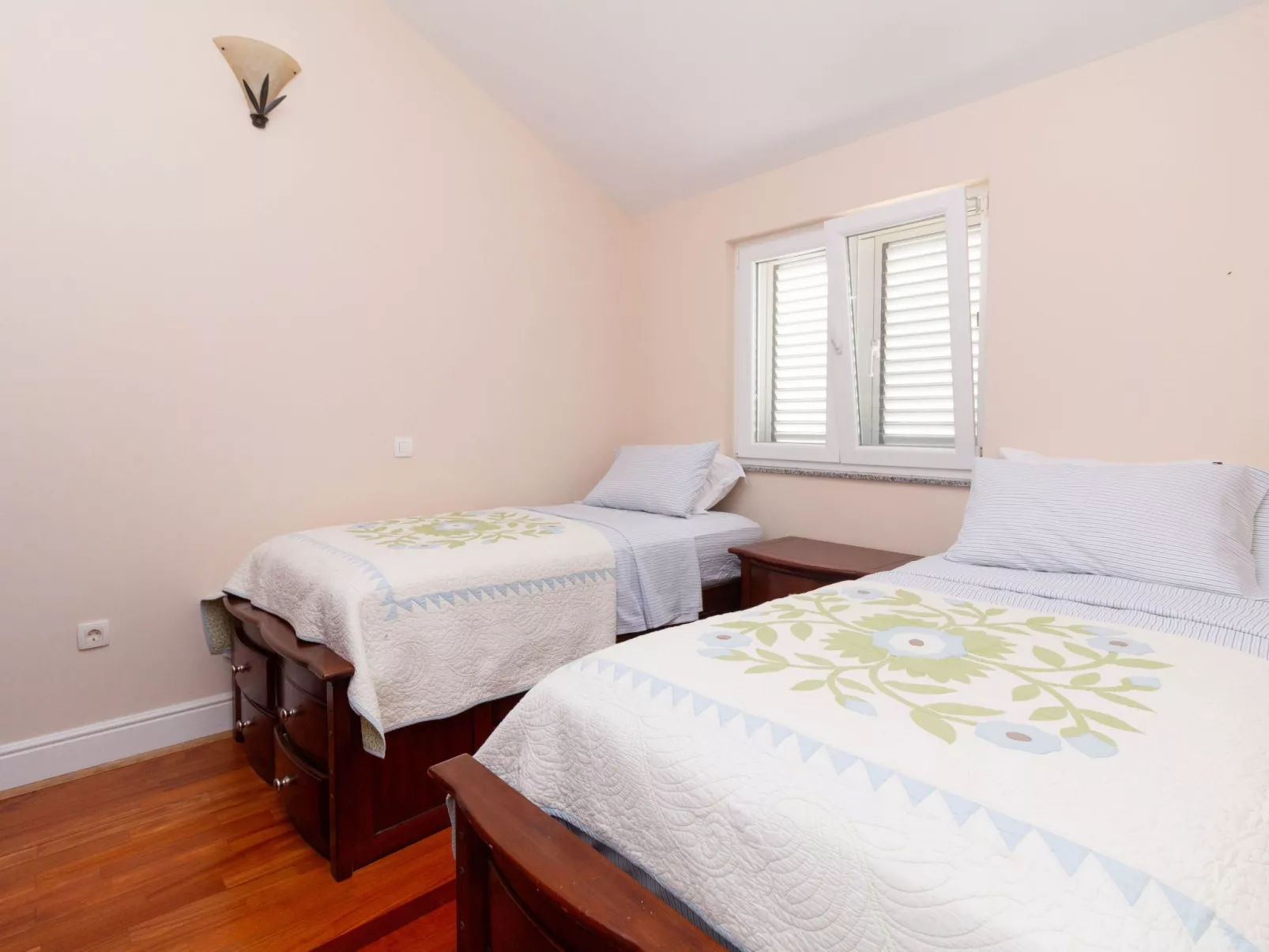 NEW Beachfront Wohnung mit Meerblick - TA Leut-Dedans