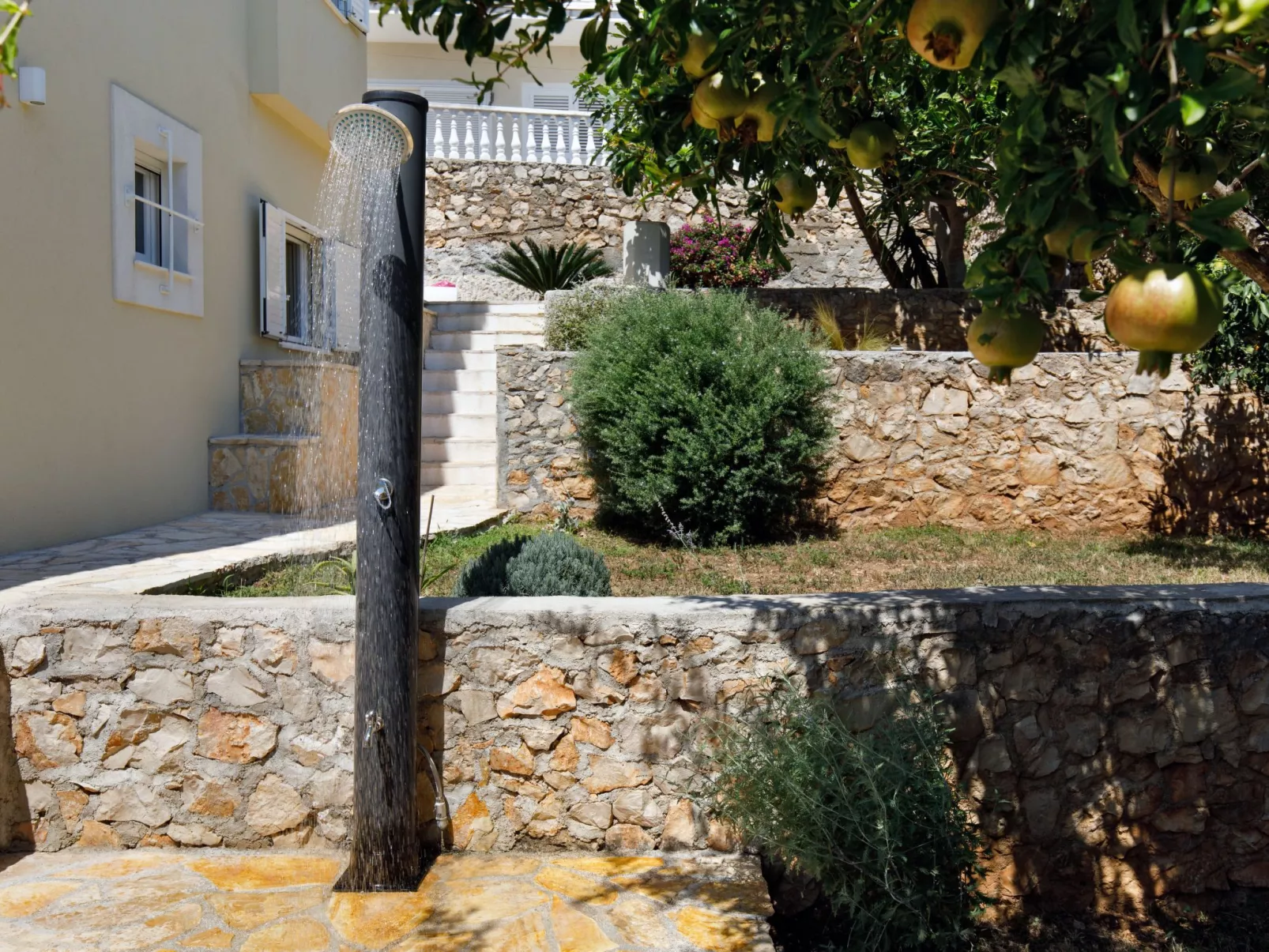 "Villa Anadea" mit Whirlpool-Drinnen