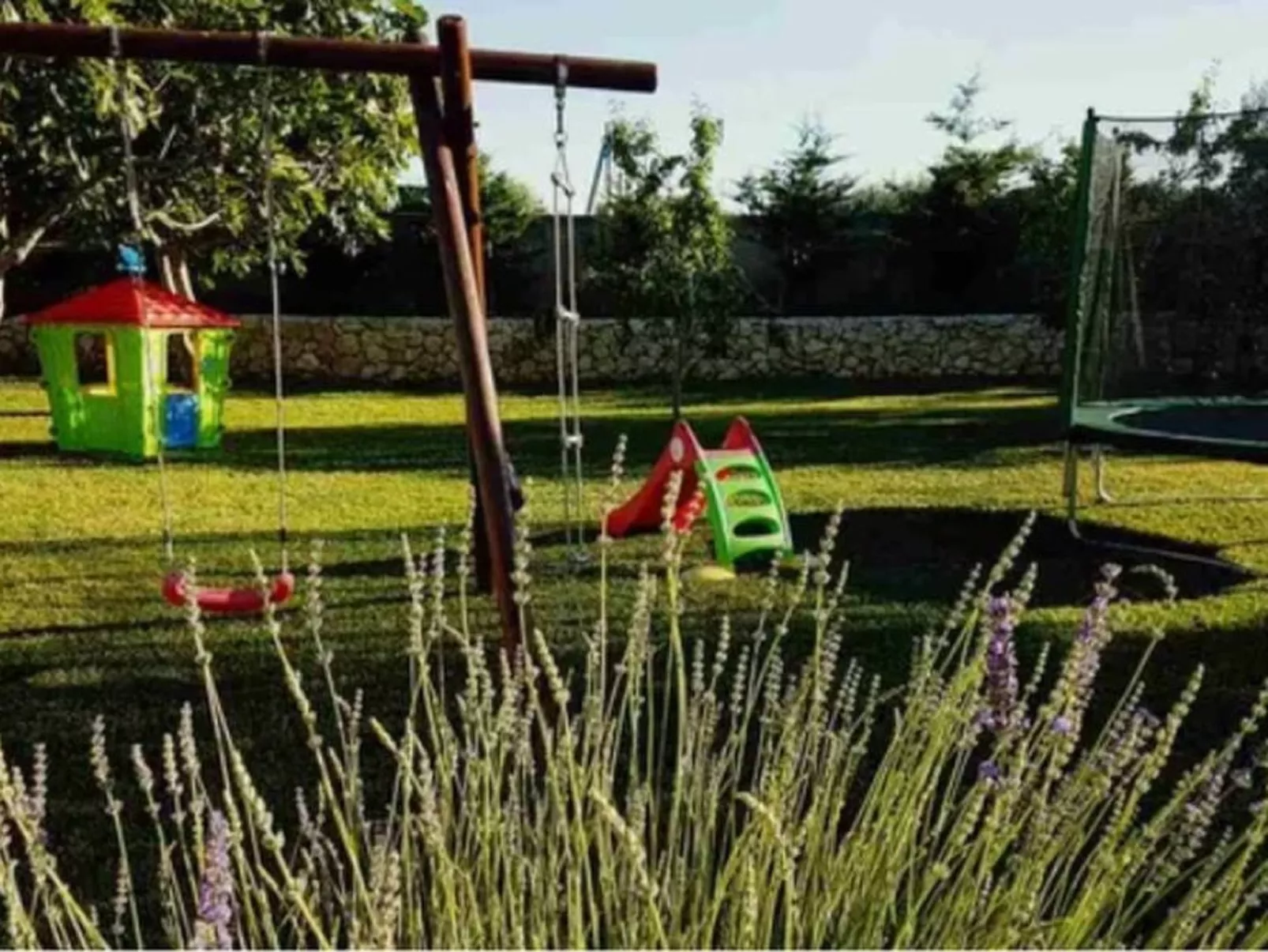 Wohnung Kim Red -von TA Leut Agency-Draußen