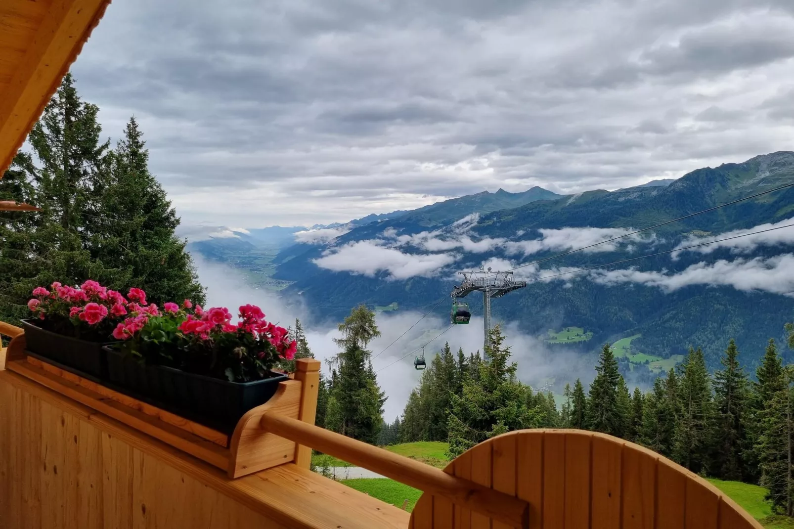 Chalet Vierlauchen-View summer