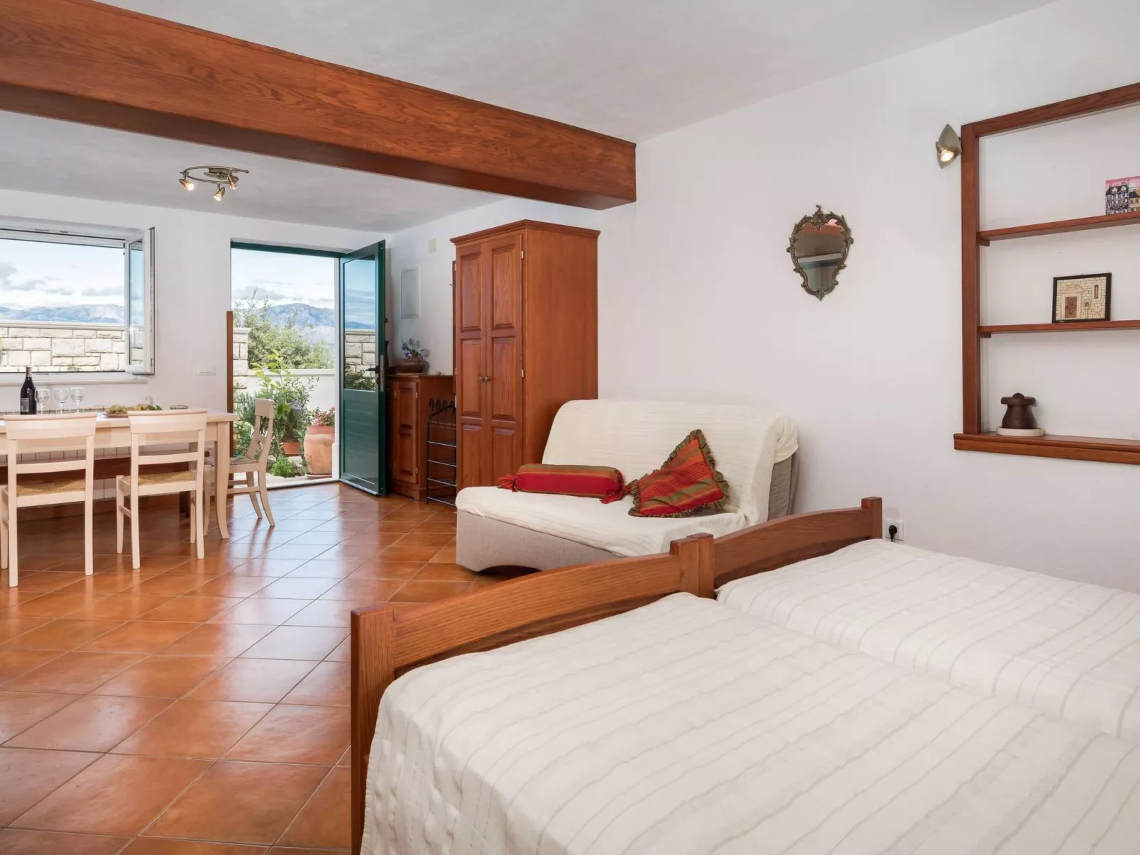 Luxuriöses Studio-Apartment mit Terrasse-Inside