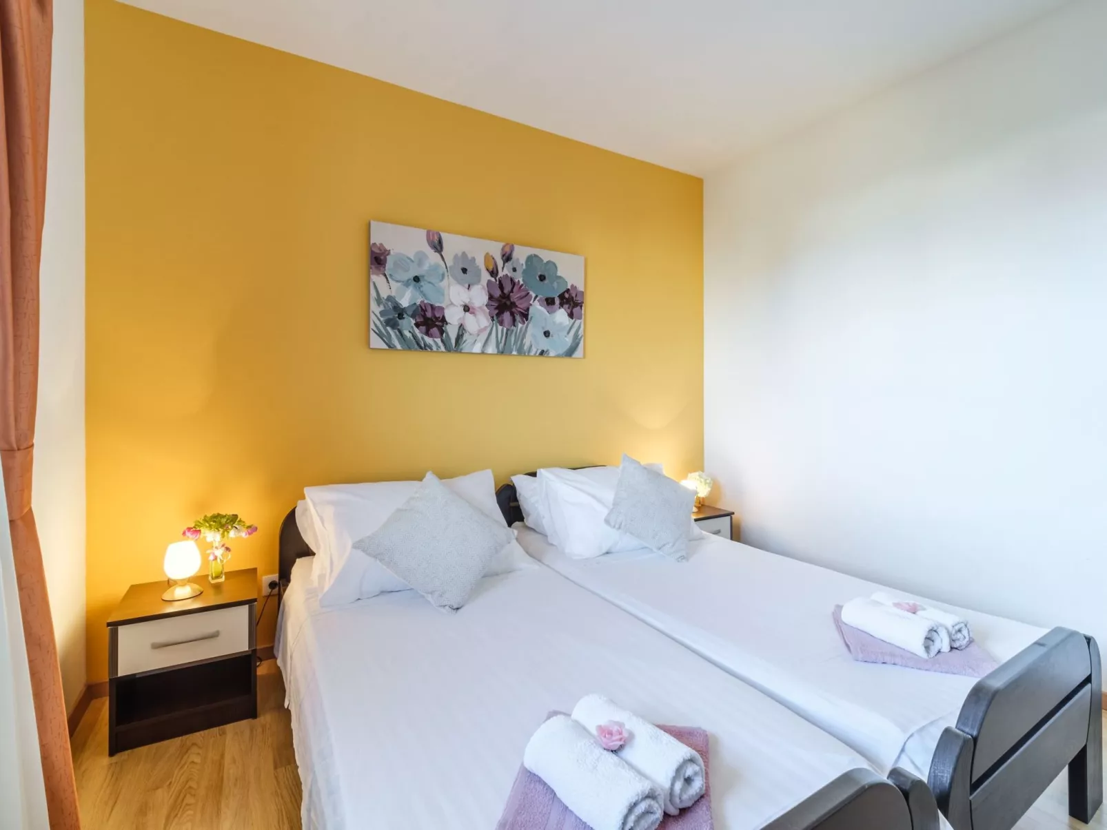 Wohnung "Ankora" mit Blick auf das Wasser-Drinnen