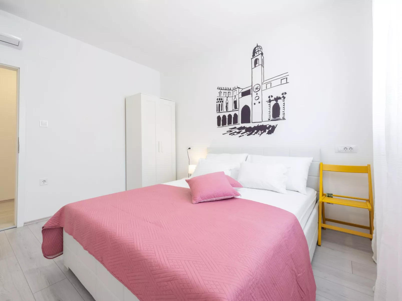 Moderne Villa mit Infinity-Pool und atemberaubendem Meerblick Dia-Inside