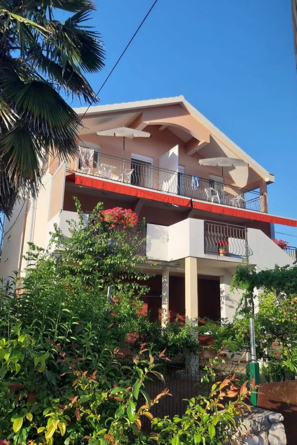 Wohnung mit Balkon-Image-tags.info