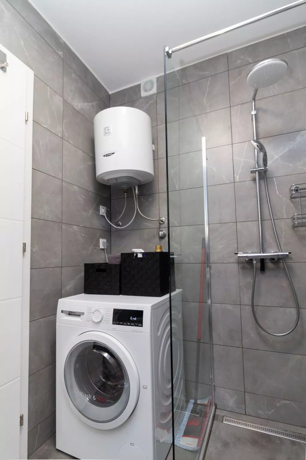 Wohnung mit Pool in Strandnähe -TA Leut Agency-Dedans