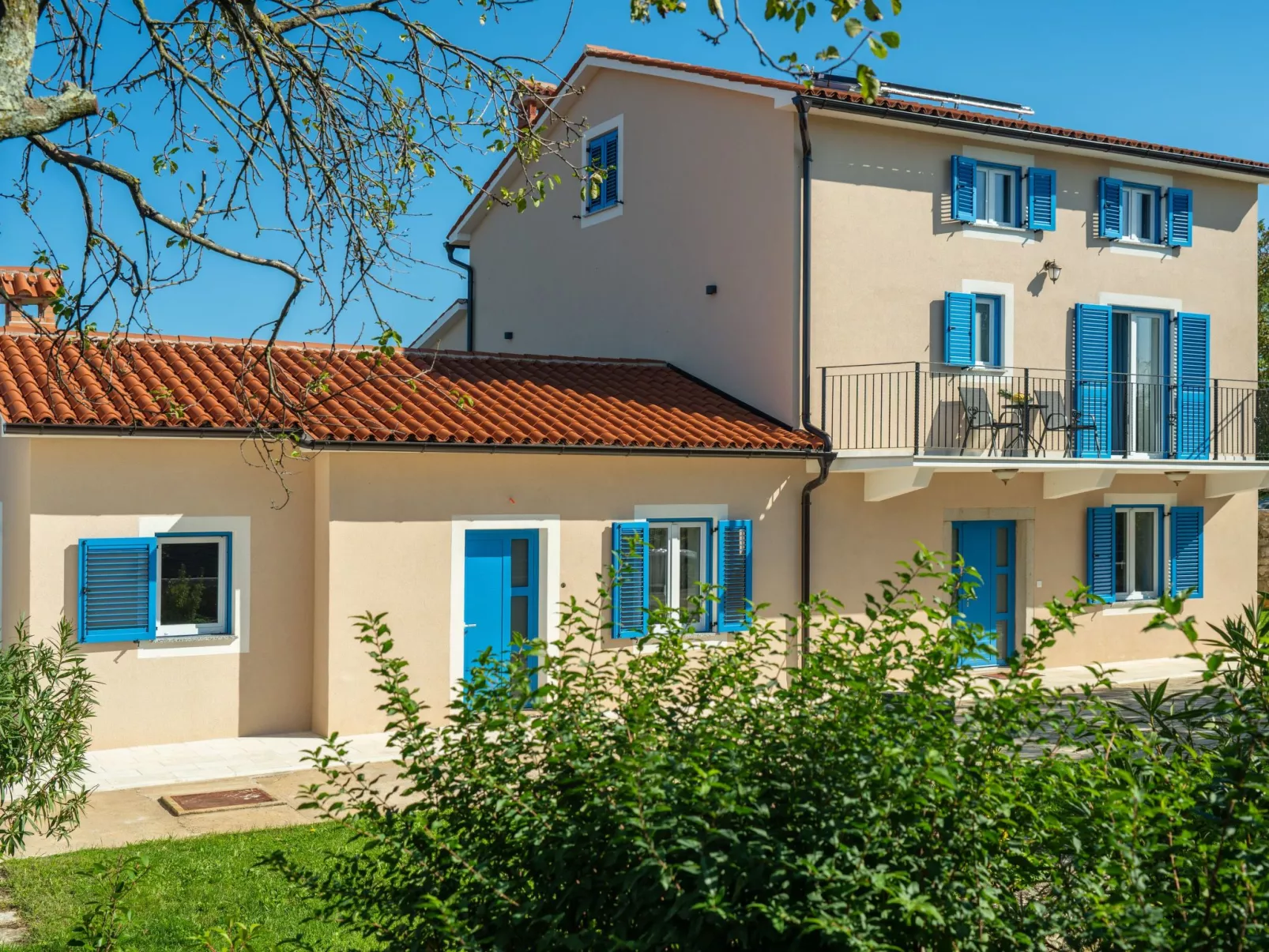 Villa "Francesca" mit Garten, Grill und Pool-Outside