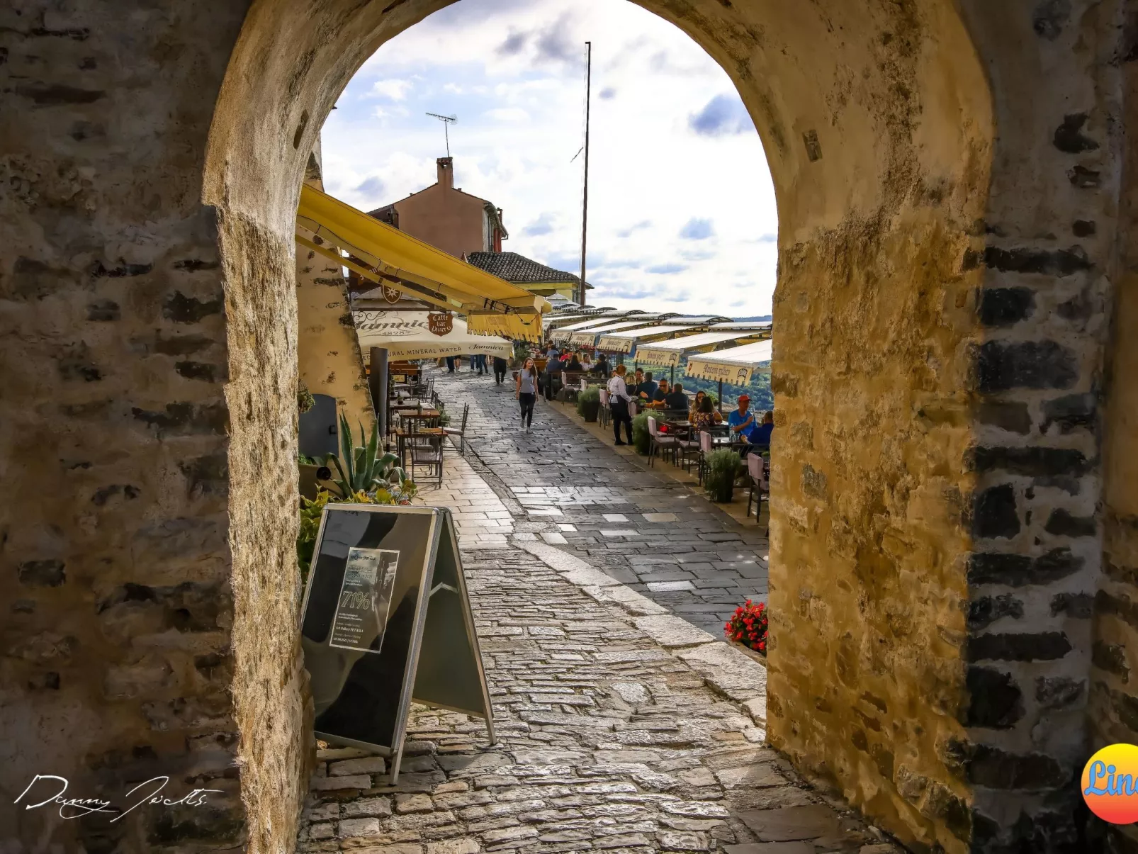 Villa Linet 6.-Drinnen