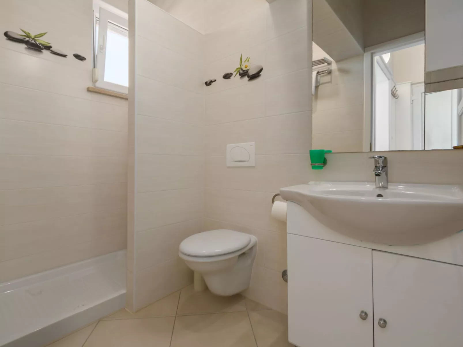 Paradiso Studio-Image-tags.info