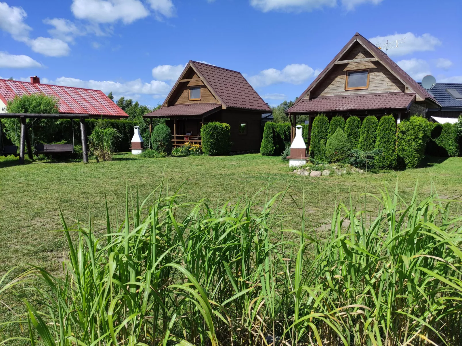 Modernes Ferienhaus in Biebrowo mit Grill, Garten und Terrasse-Dehors