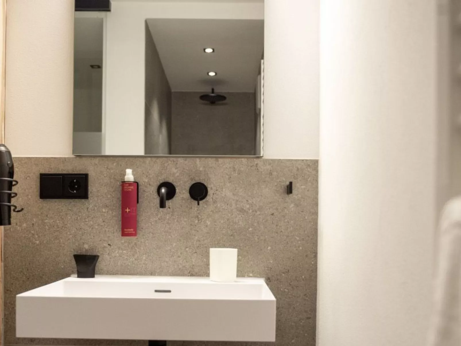 Exklusive Ferienwohnung mit eigener Sauna-Drinnen