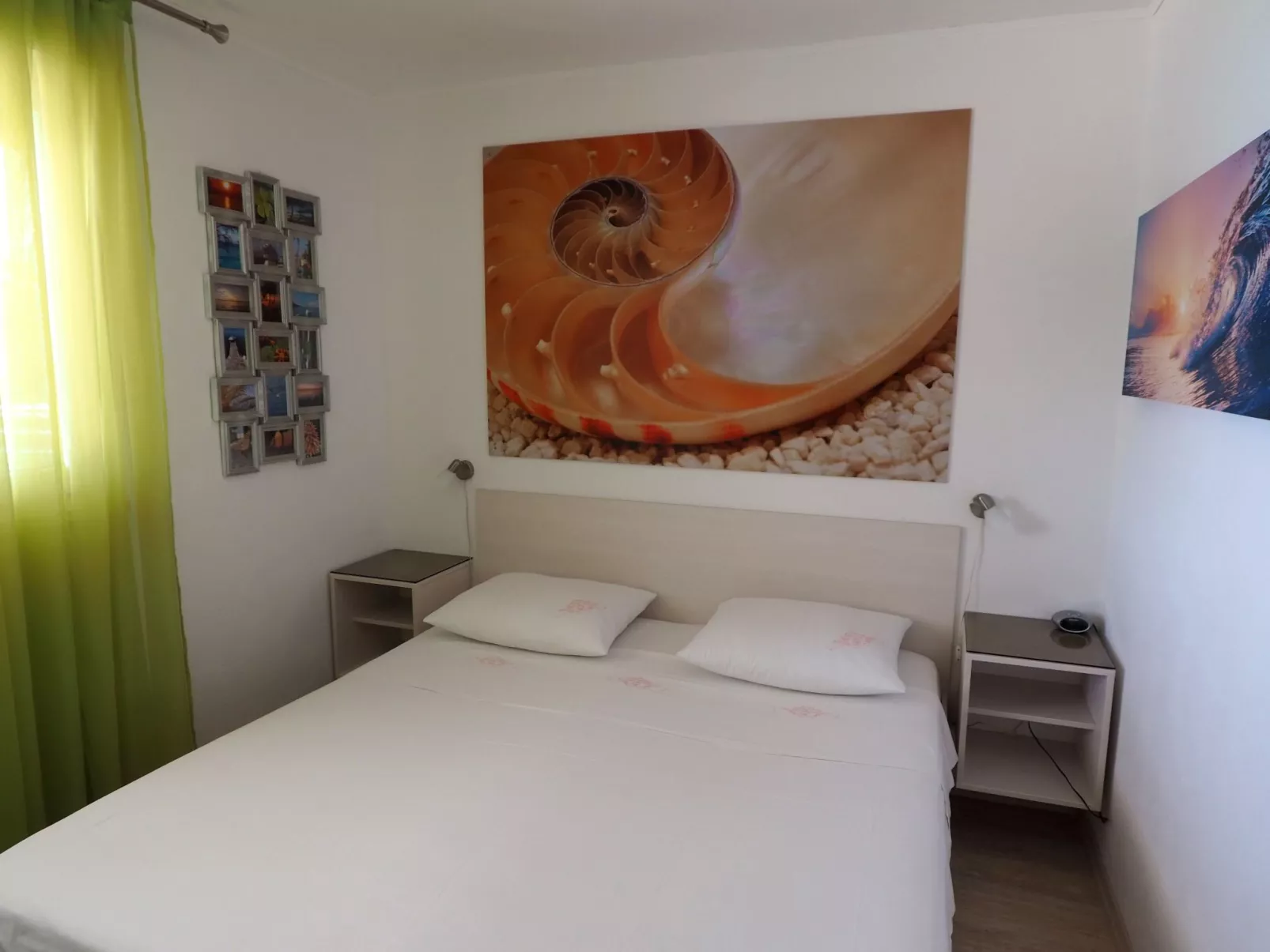 Strandnahe Ferienwohnung mit großer Terrasse-Drinnen