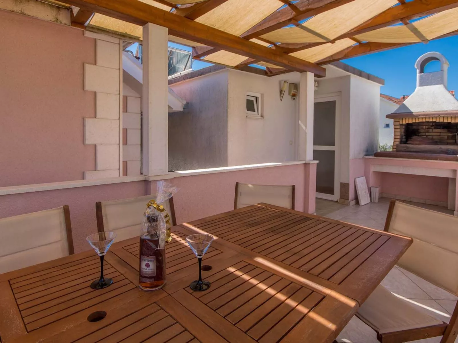 "Apartment Sommertraum"-Dehors