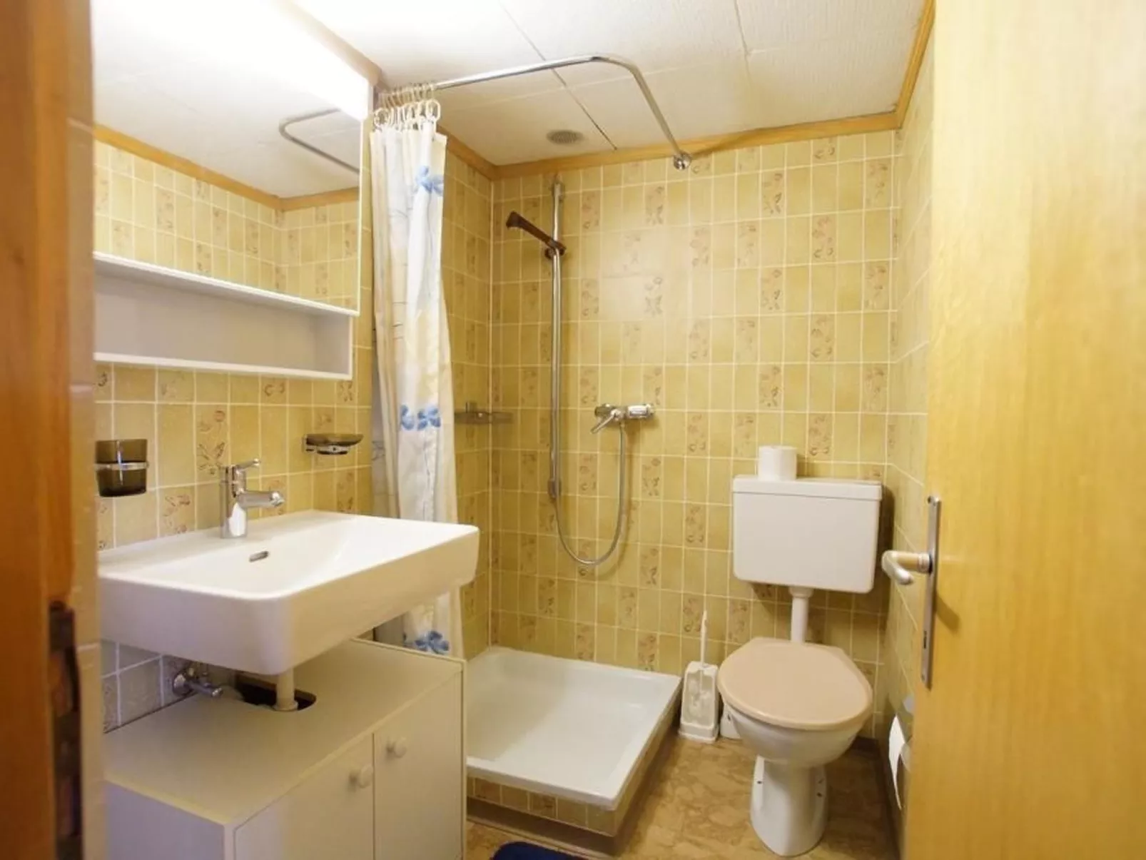 Fewo mit Blick auf die Berge-Inside