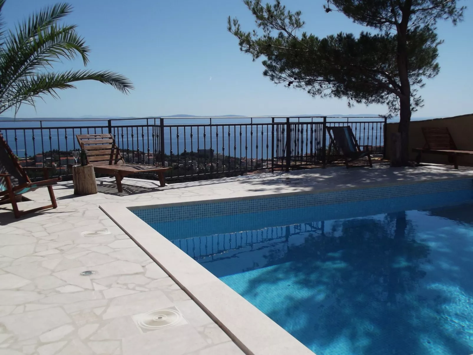 "Villa Petar" mit Infinity Pool-Draußen