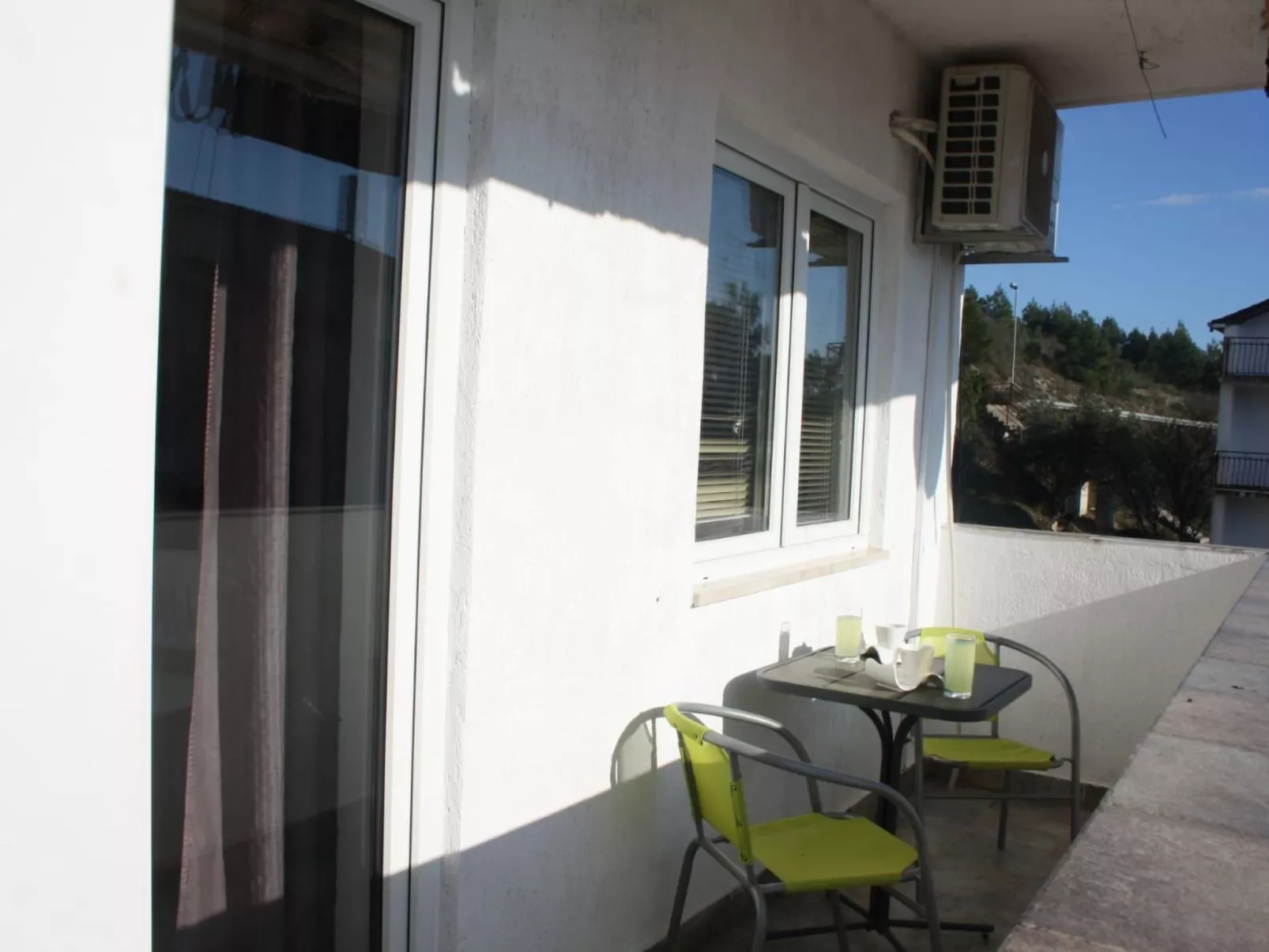 Studio-Apartment mit Balkon-Draußen