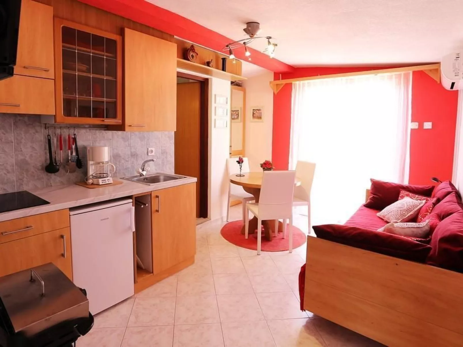 Villa Mediteran, kleine Ferienwohnung mit Terrasse-Image-tags.info