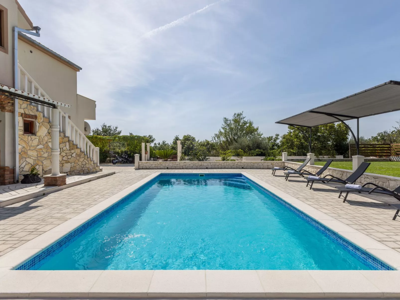 Villa Stari Hill-Image-tags.info