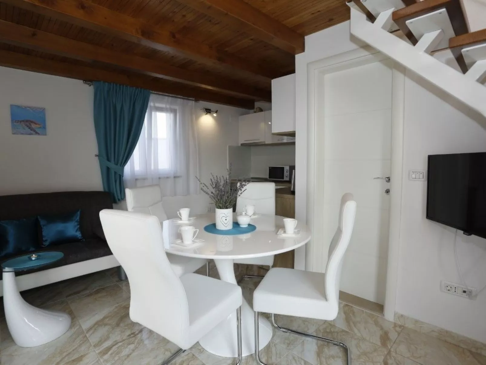 Villa Mis, Haus in Supetar mit privatem Pool-Drinnen