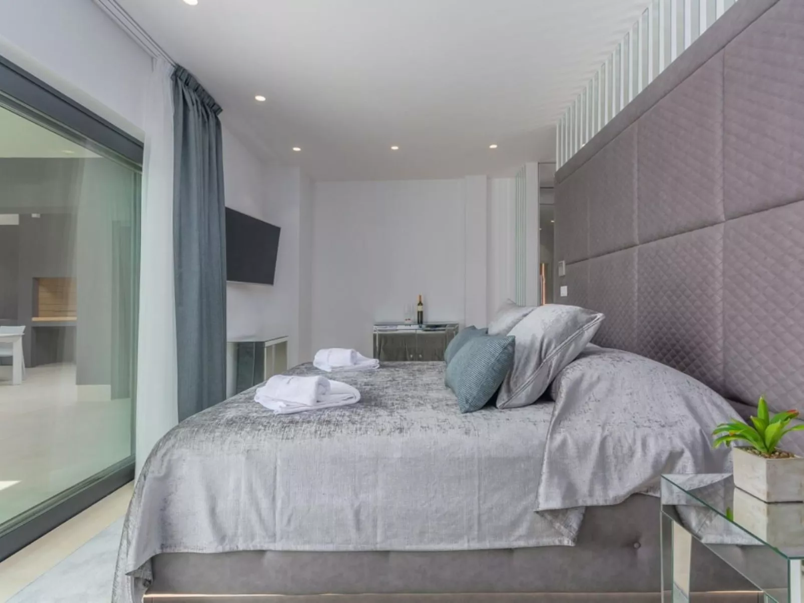 Villa Gabrijela für 10 Personen in Valentići-Inside