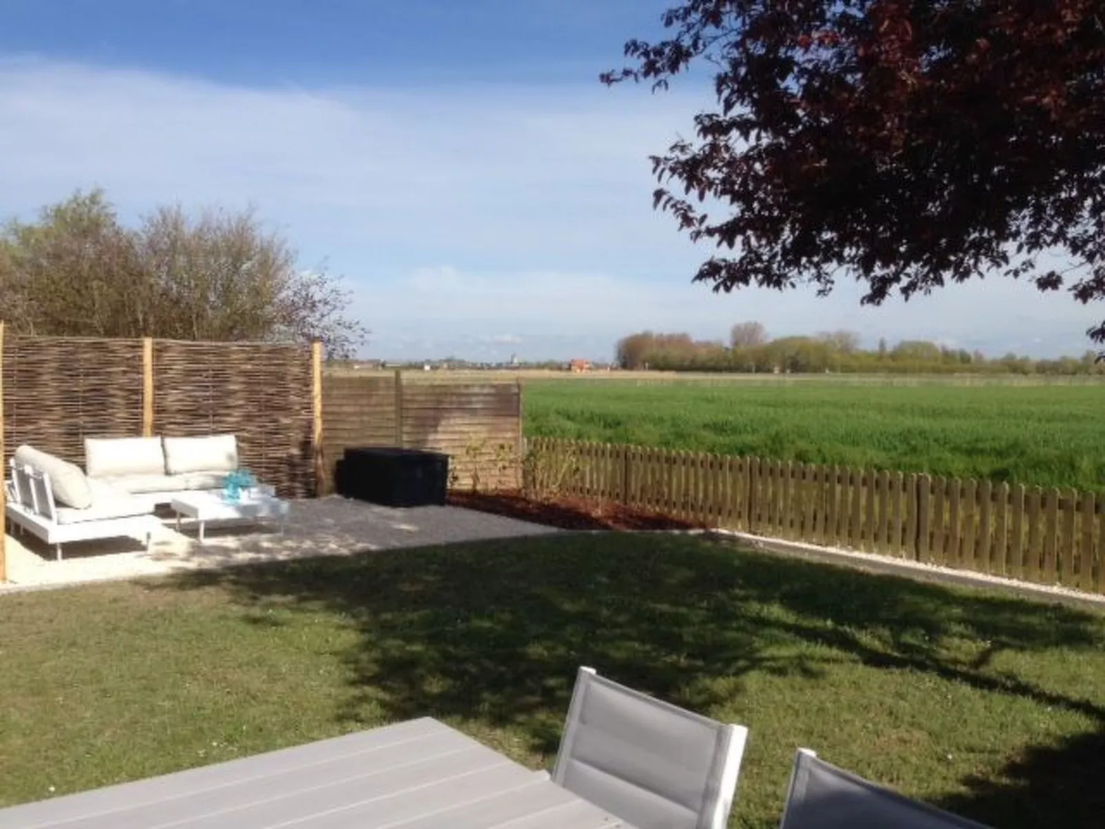 Polderwind mit Blick auf die Felder - Dedans