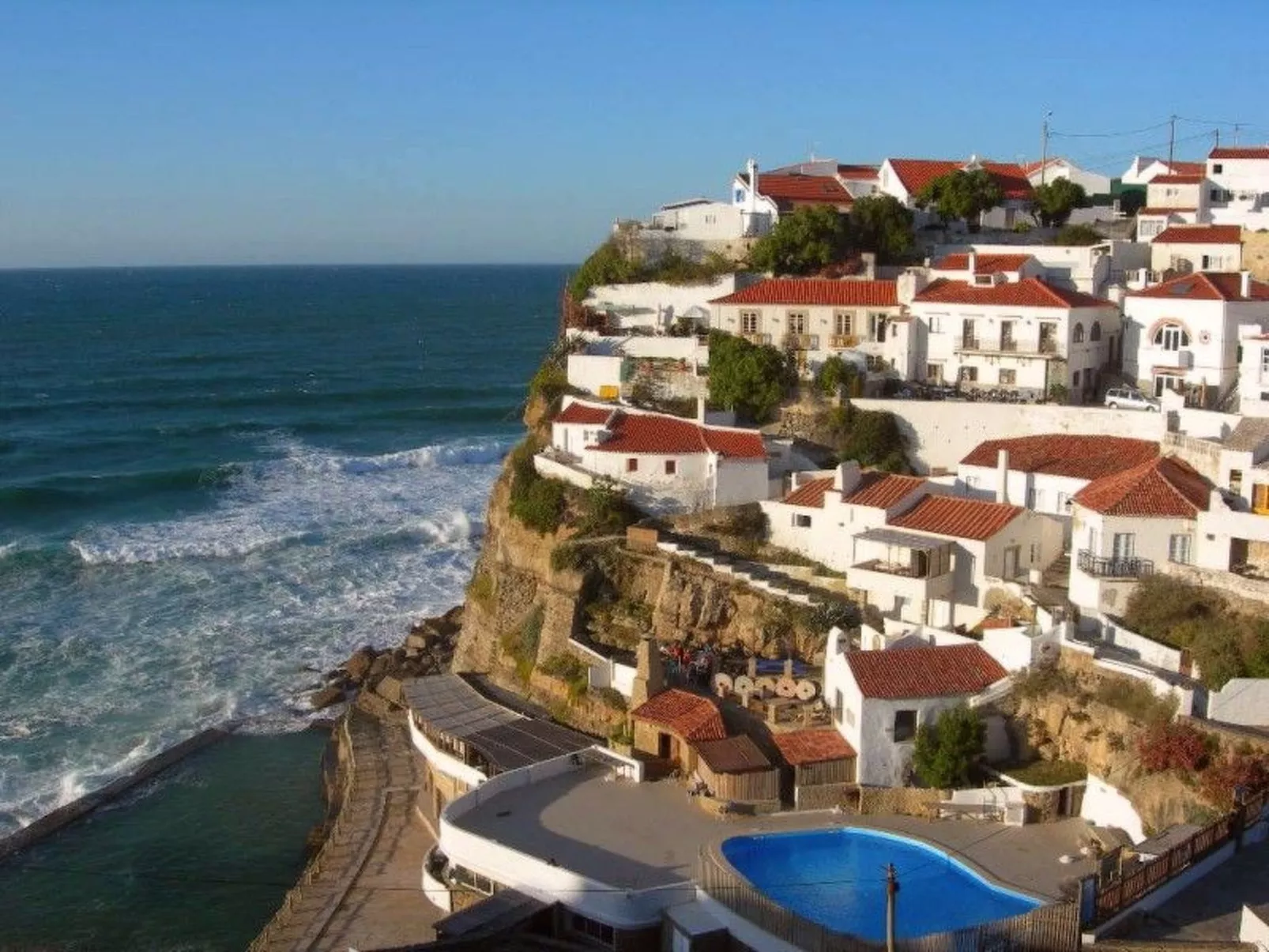 Schöne Wohnung in Azenhas Mar mit privatem Balkon-Draußen