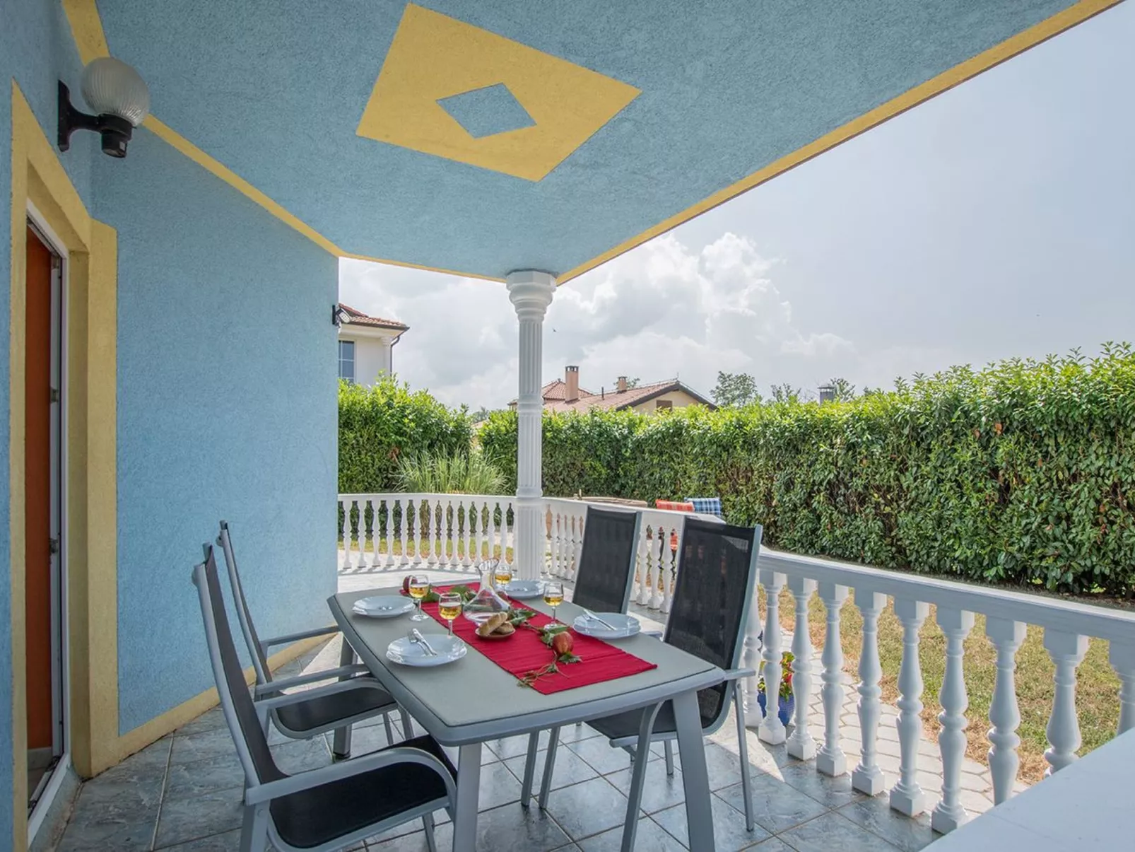 "Casa Tarra" mit eigenem Pool-Draußen