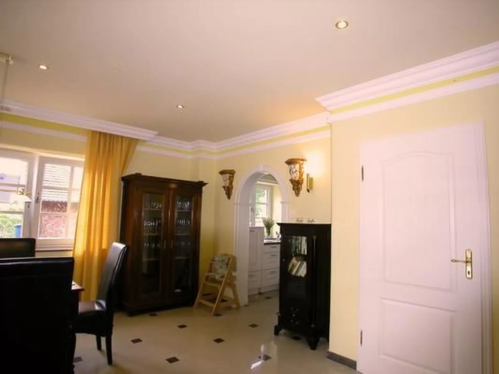 Bel Monte mit Garten und Terrasse-Dedans