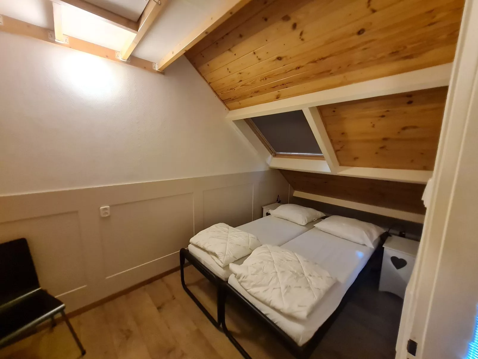 "Buurtweg 121"-Drinnen