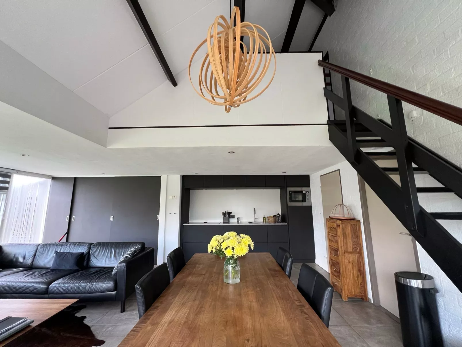 In Stavenisse mit gemütlicher Terrasse-Drinnen