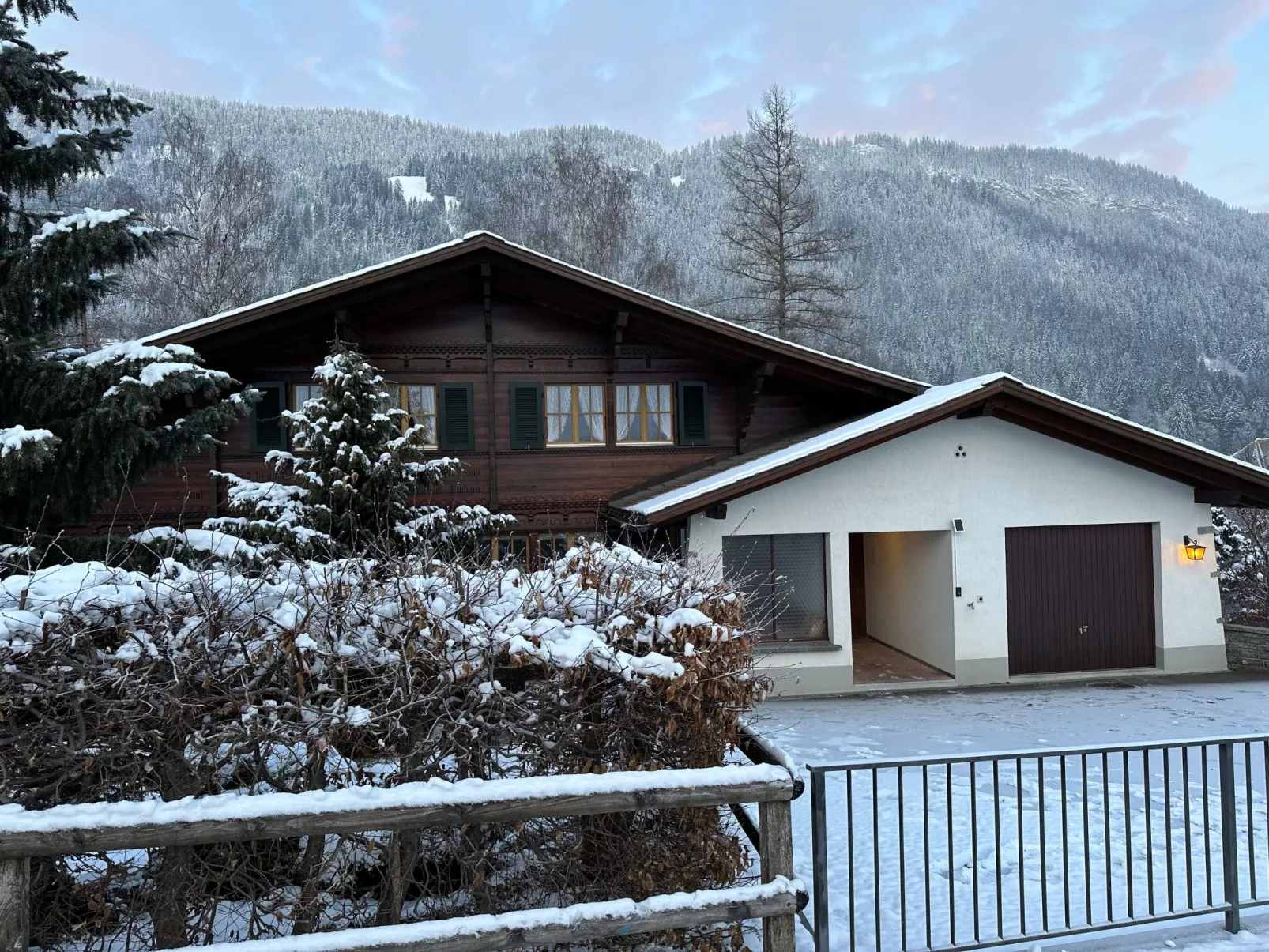 Chalet Finkenwiese - für 8 Erwachsene und 5 Kinder-Draußen