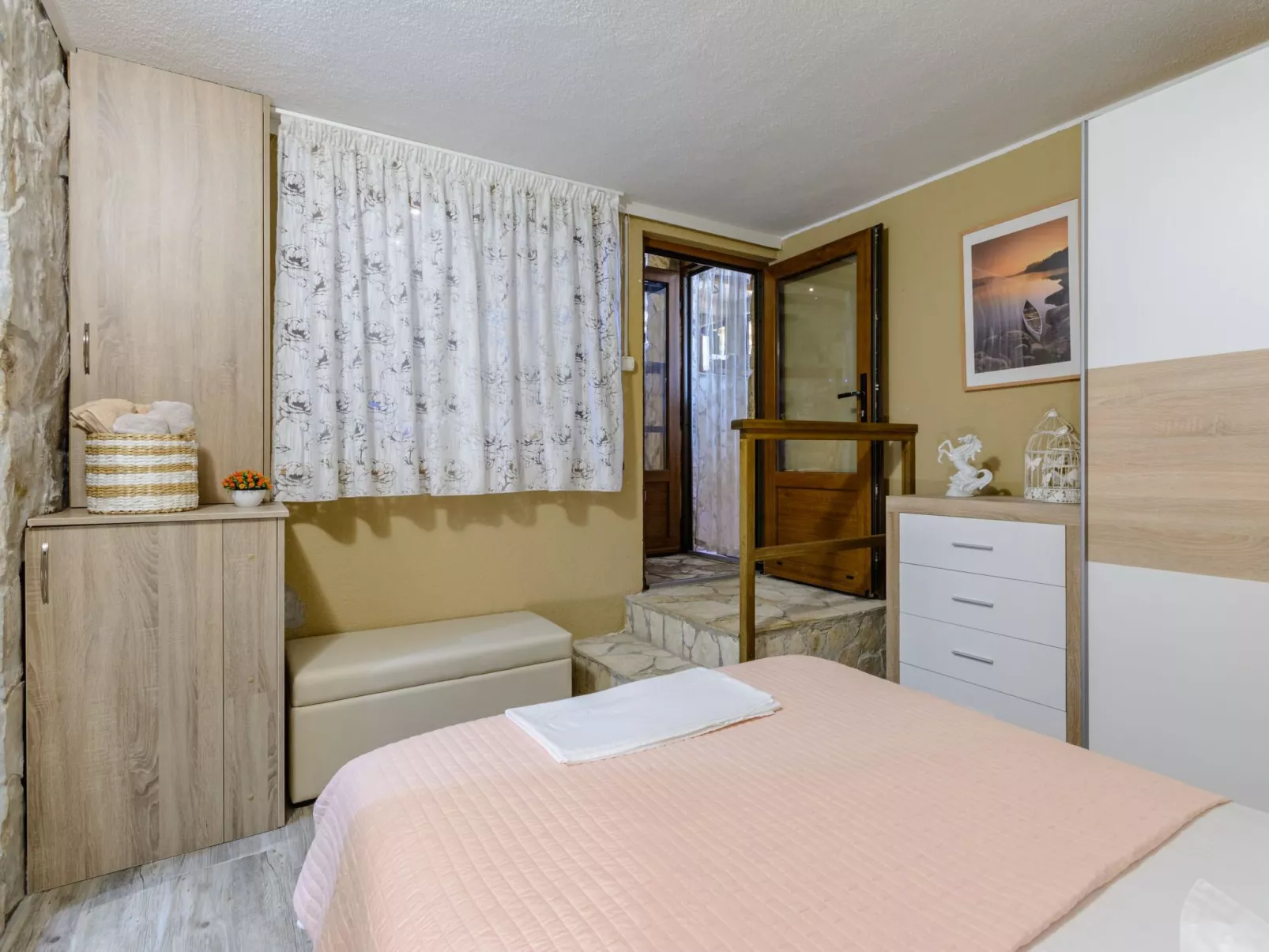 Villa mit vier Schlafzimmern und beheiztem Pool-Dedans