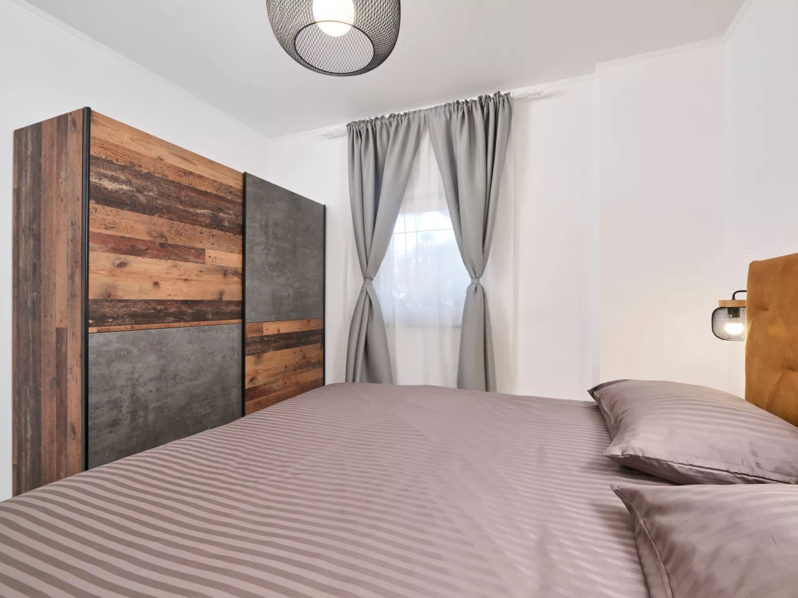 In Zambratija mit eigenem Parkplatz-Dedans