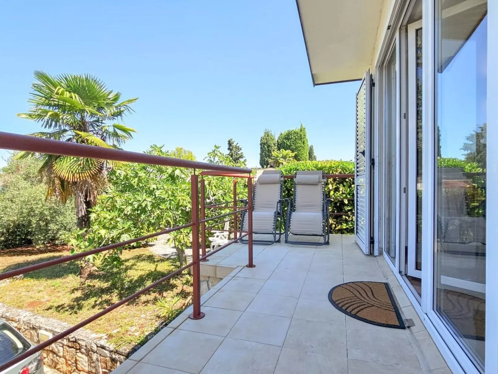 "Casa Elza" direkt am Wasser-Dehors