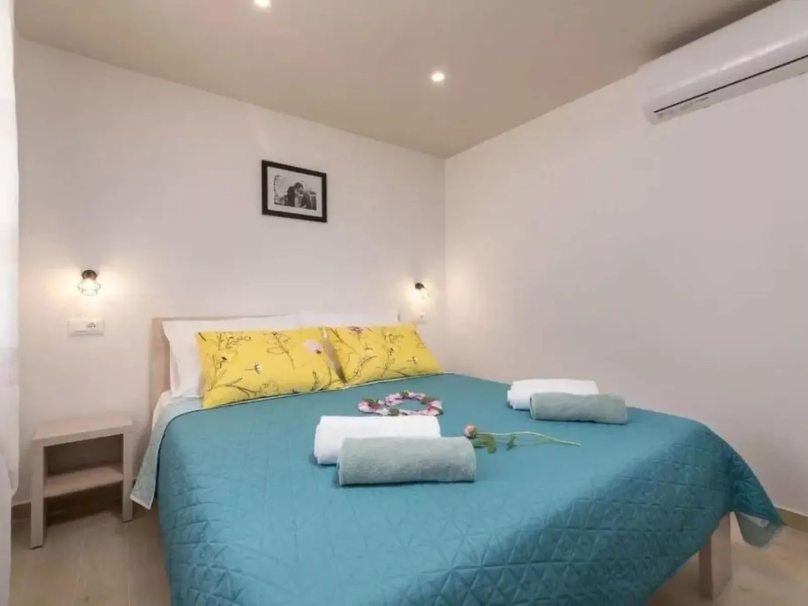 Mit Whirlpool und Sauna, in Kastelir-Dedans