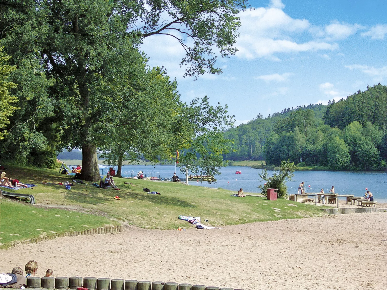 Schönes Ferienhaus am Twistesee-Environnement