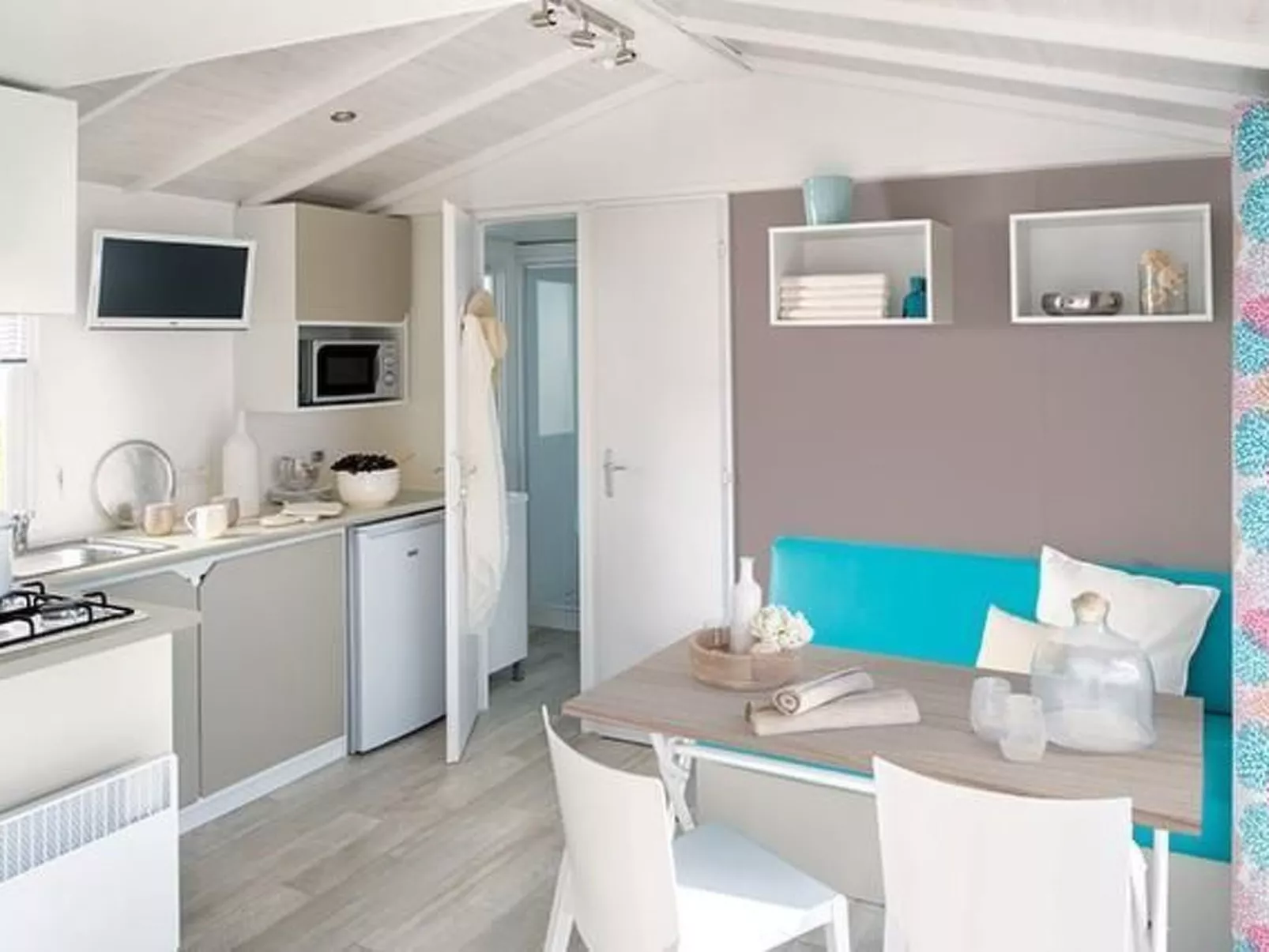 In Hohenlychen mit Grill, Loggia 1-Dedans