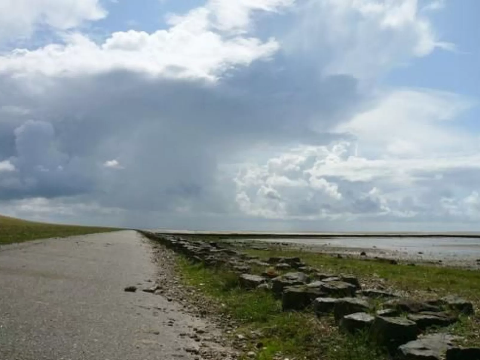 Luxuriöses Apartment in Reetdachhaus-Dehors